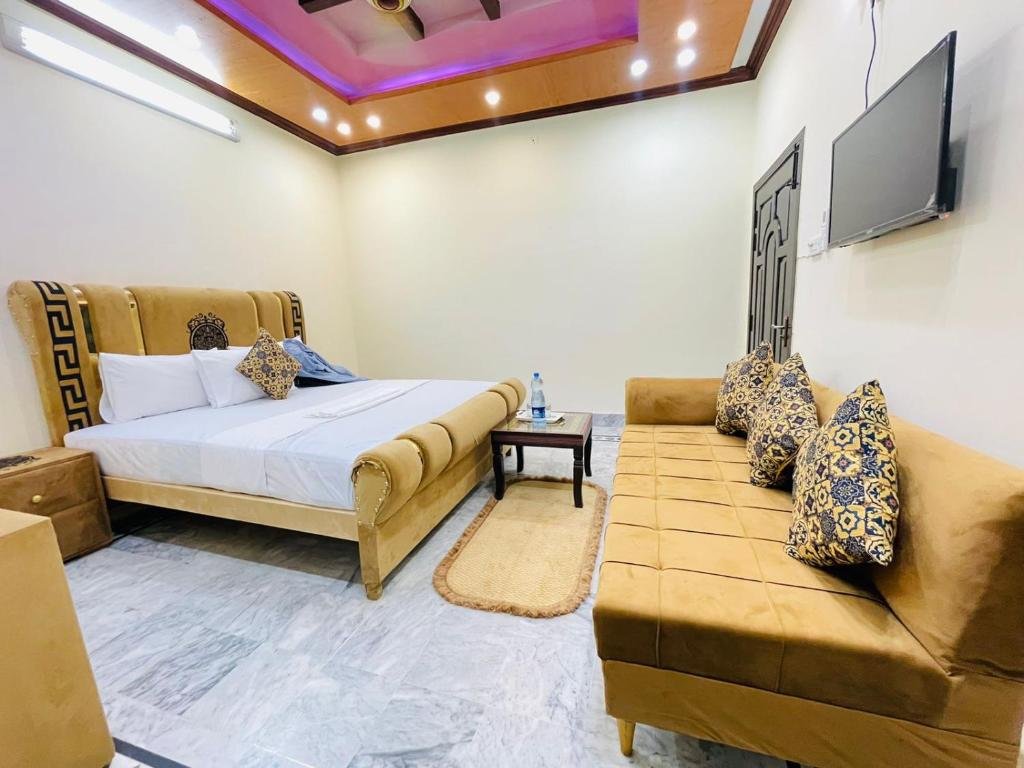Double Bed Room - comfortable two bed room Islamabad